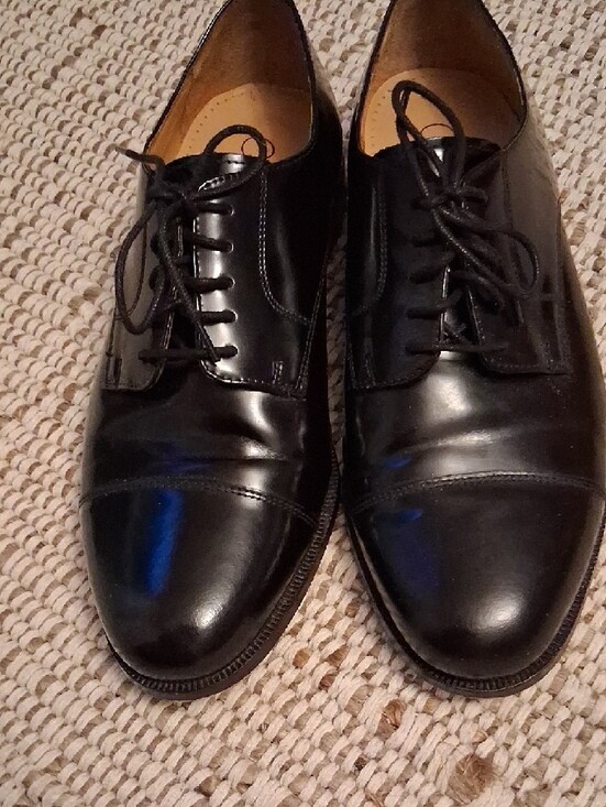Cole Haan Men\'s Black Leather Cap-Toe Oxfords main image 5